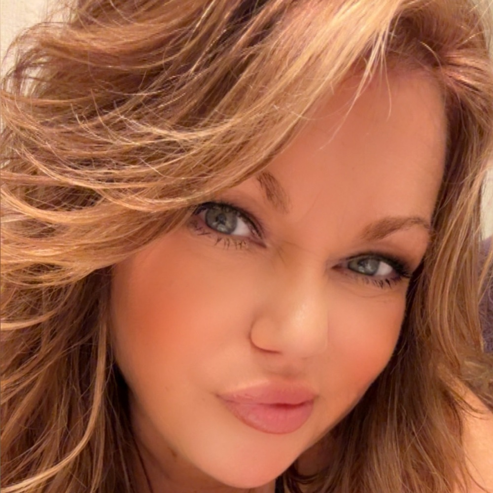 Meet your Posher, Rhonda